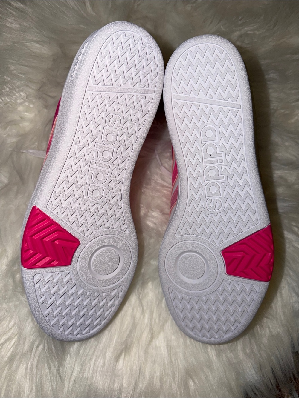 NWT- Women’s adidas HOOPS 4.0 White Sneakers with Pink Accents - Picture 5 of 6